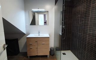Casa tip insiruit, 5 camere, 2 bai, mobilata si utilata - Poză 8