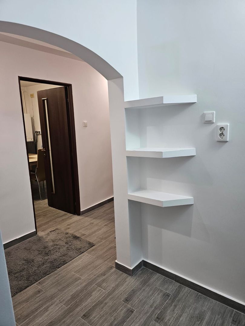 Inchiriere apartament 3 camere, modern, Prundu - Poză 17
