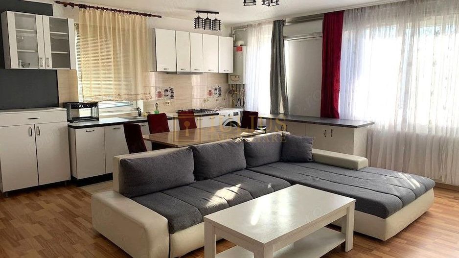3 camere in Dumbravita, loc de parcare! - Poză 1