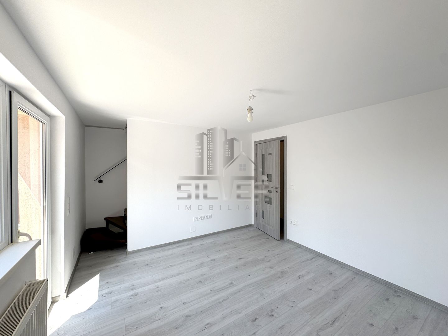 Casa intr-un imobil cu 4 unitati locative/80 mp/zona Somesului. - Poză 17