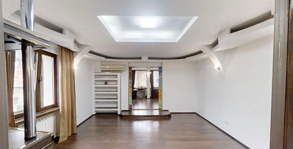 Apartament 5 camere,  Etaj integral vilă monument arhitectural - Poză 3