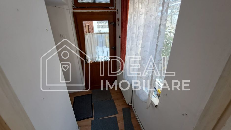 Casa cu 2 camere si pivnita mare, zona Ultracentrala - Poză 2