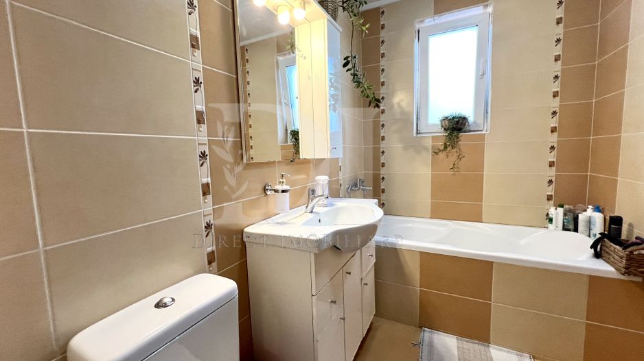 Apartament trei camere / Etaj intermediar / Zona Florilor - Poză 16