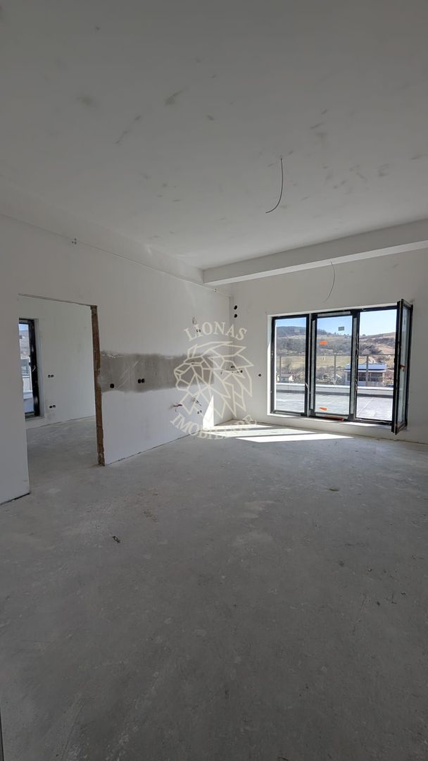 COMISION 0%! Penthouse finisat 73,75 mp utili+terasa 90 mp-Zavoaie - Poză 1