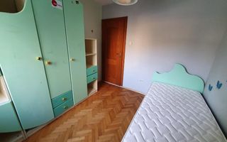 Aparament 5 camere etaj 1 zona Dambovita - Poză 14