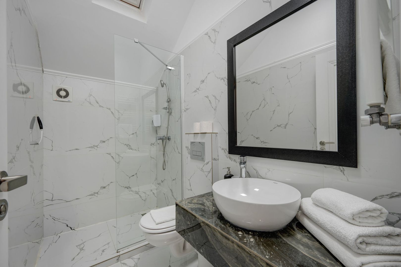 Vindem Afacerea ! Mini Hotel + Cafenea/ Restaurant ! Parcul Carol ! - Poză 58