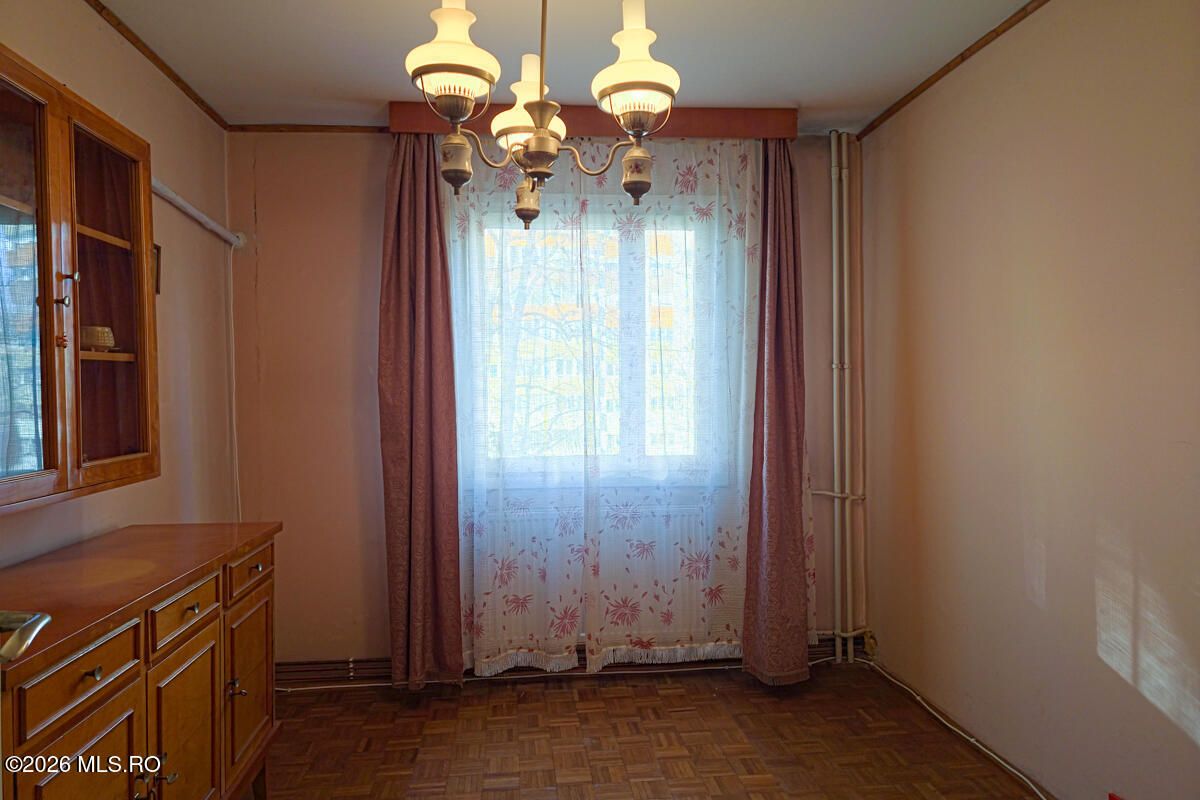 Circumvalatiunii - Gheorghe Lazar - 4 Camere, Etaj 3, 2 Bai, Centrala - Poză 9