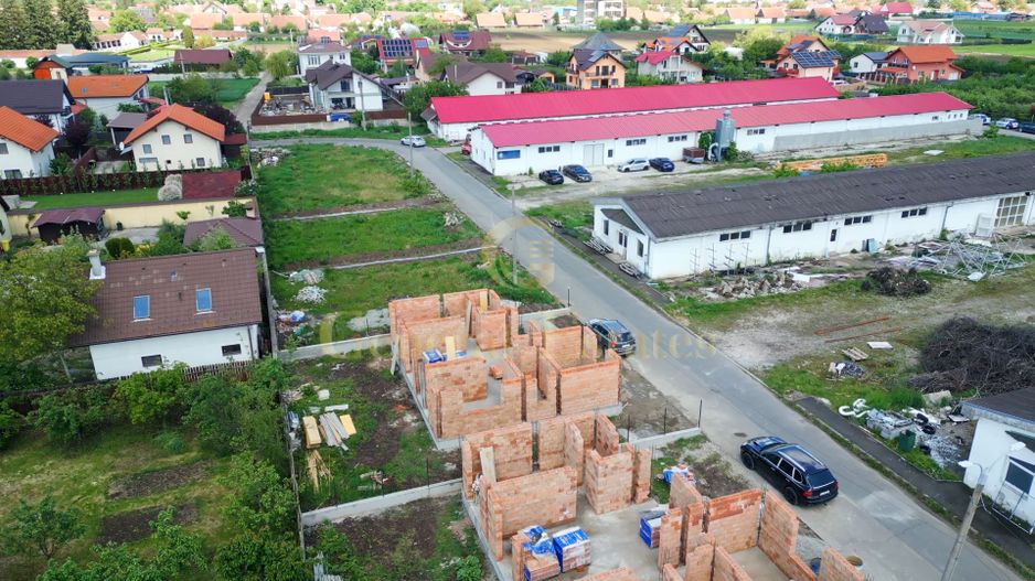 Casă individuală cu 3 camere de vânzare în Hărman - Poză 7