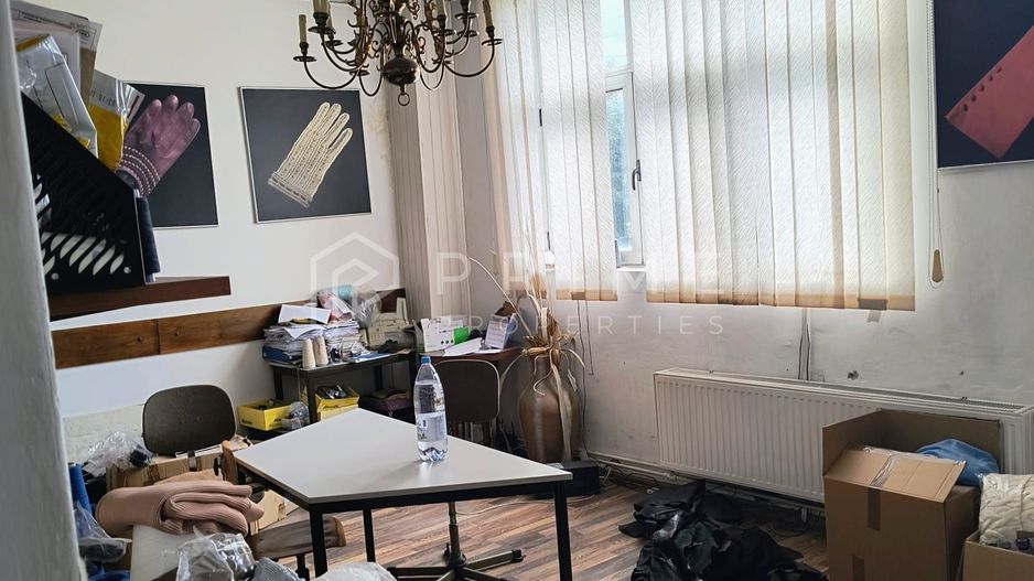 Clădire multifuncțională de vânzare – comerț, birouri și producție. - Poză 4