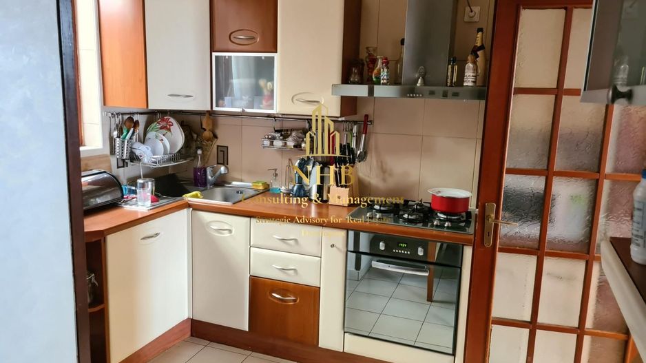 Ocazie rara! Vila de 4 camere in Baneasa + garaj - Poză 12