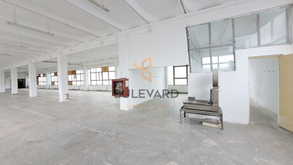 Spatiu industrial 614 mp, Lift, Zona Piata 1Mai! - Poză 2