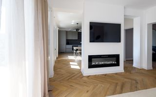 Vila de poveste, in centrul Brasovului, pe Drumul Cetatii - Poză 2