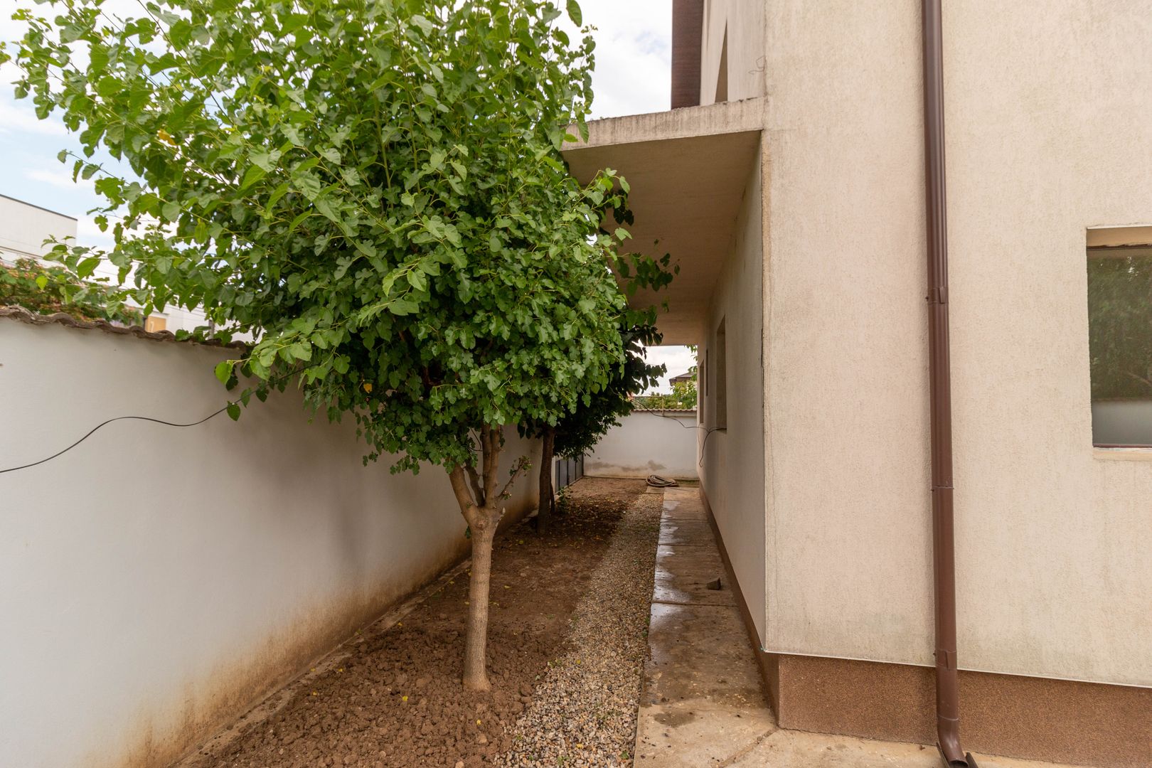 Vila spatioasa de vanzare in Pantelimon zona Padurea Cernica - Mierlei - Poză 31