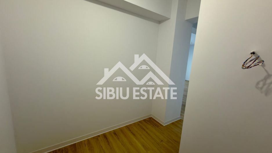Apartament 3 camere terasa si balcon, boxa si parcare Selimbar - Poză 4