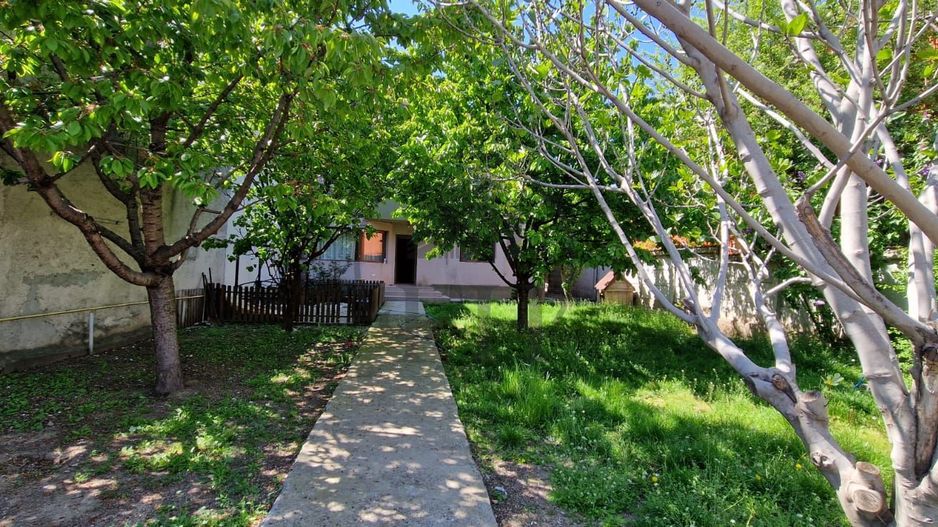 RENTED / INCHIRIAT Casă / Vilă cu 5 camere de închiriat în zona Coiciu - Poză 4