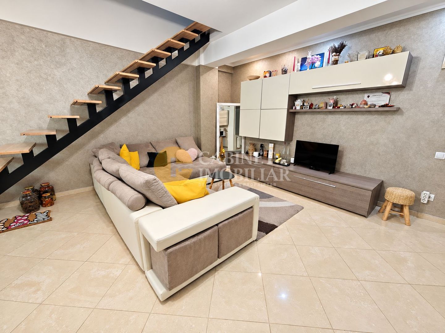 3 camere - mobilat & utilat - 77mp - tip DUPLEX - Poză 1