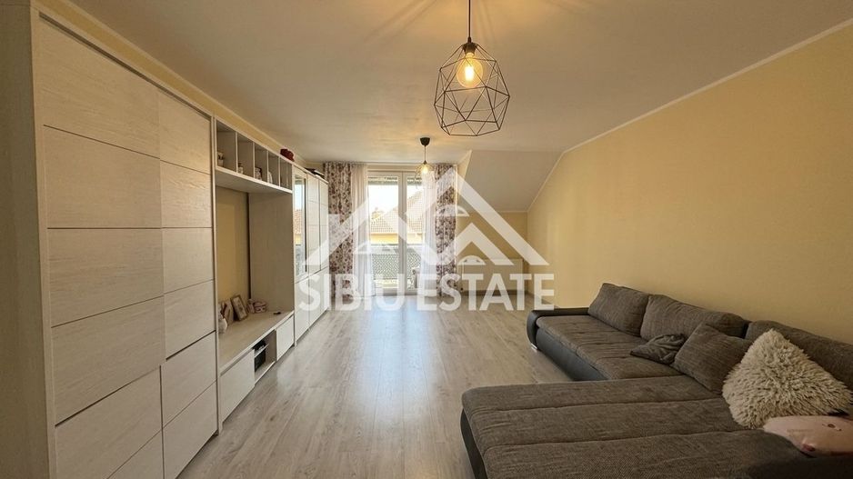 Apartament 2 camere | Balcon panoramic | Str. Rusciorului - Poză 1