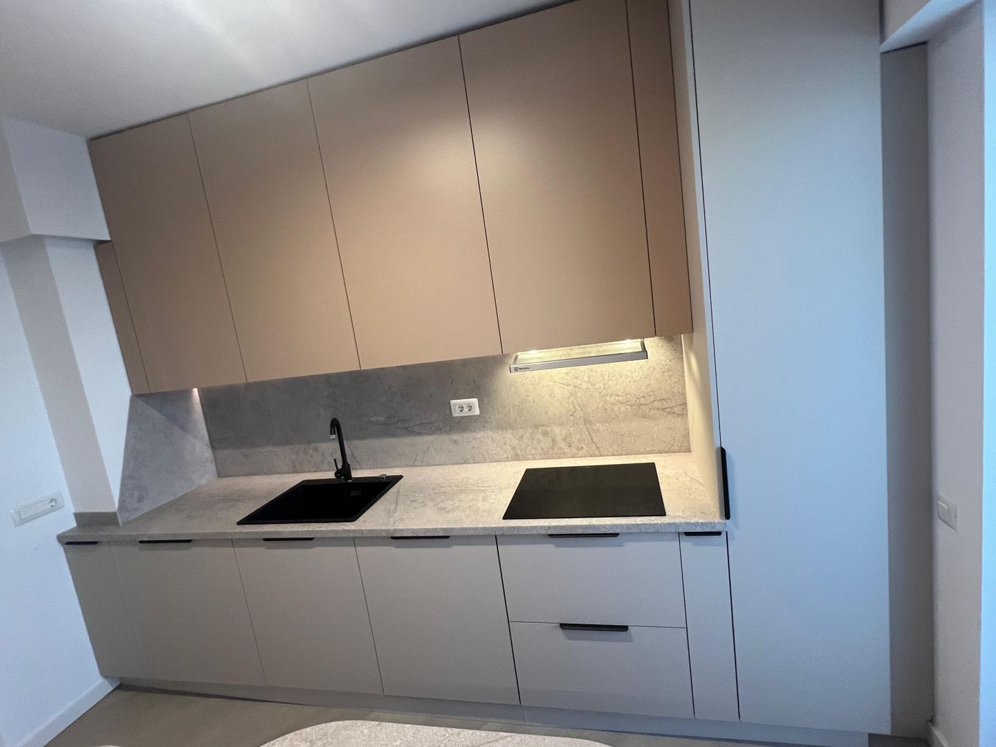 De inchiriat apartament 2 camere in Cortina North - Poză 4