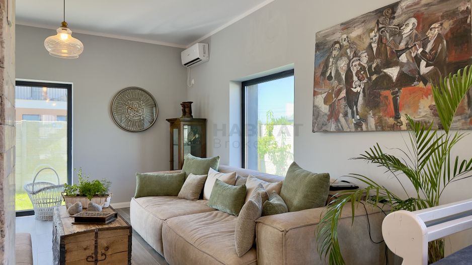 Vila 4 camere, curte amenajata | Strada Petre Ispirescu - Poză 1
