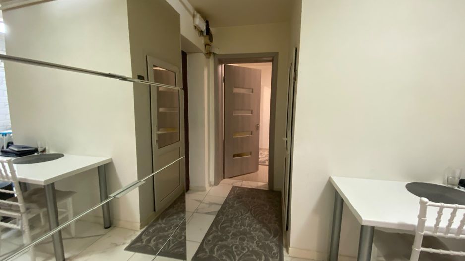 Apartament 3 camere - Mall Vitan- Centrala Proprie - Poză 3