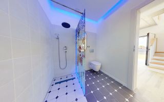 Vila cu arhitectura deosebita in Izvor-Tarlungeni - Poză 10