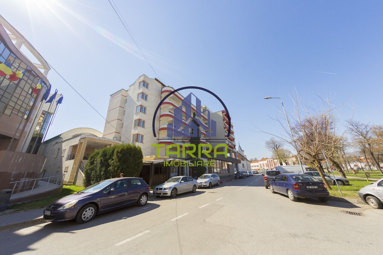 VANZARE HOTEL ALBA IULIA - Poză 1