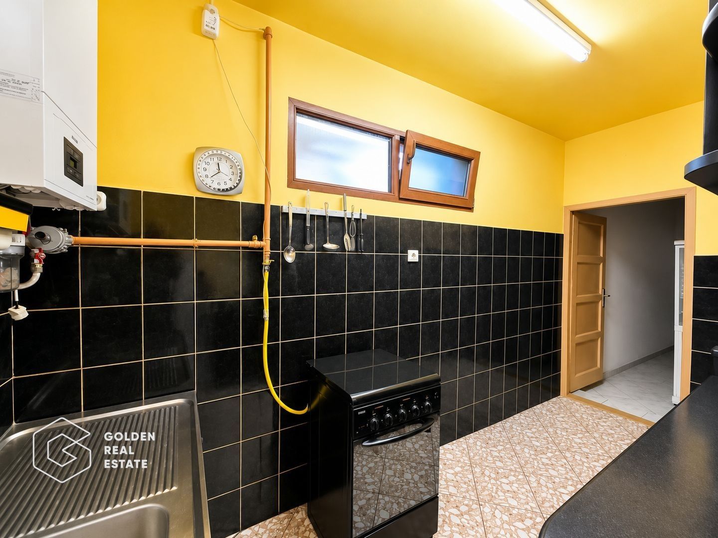 Casa cu teren 688 mp, 2 corpuri de cladire, Parneava - Poză 17