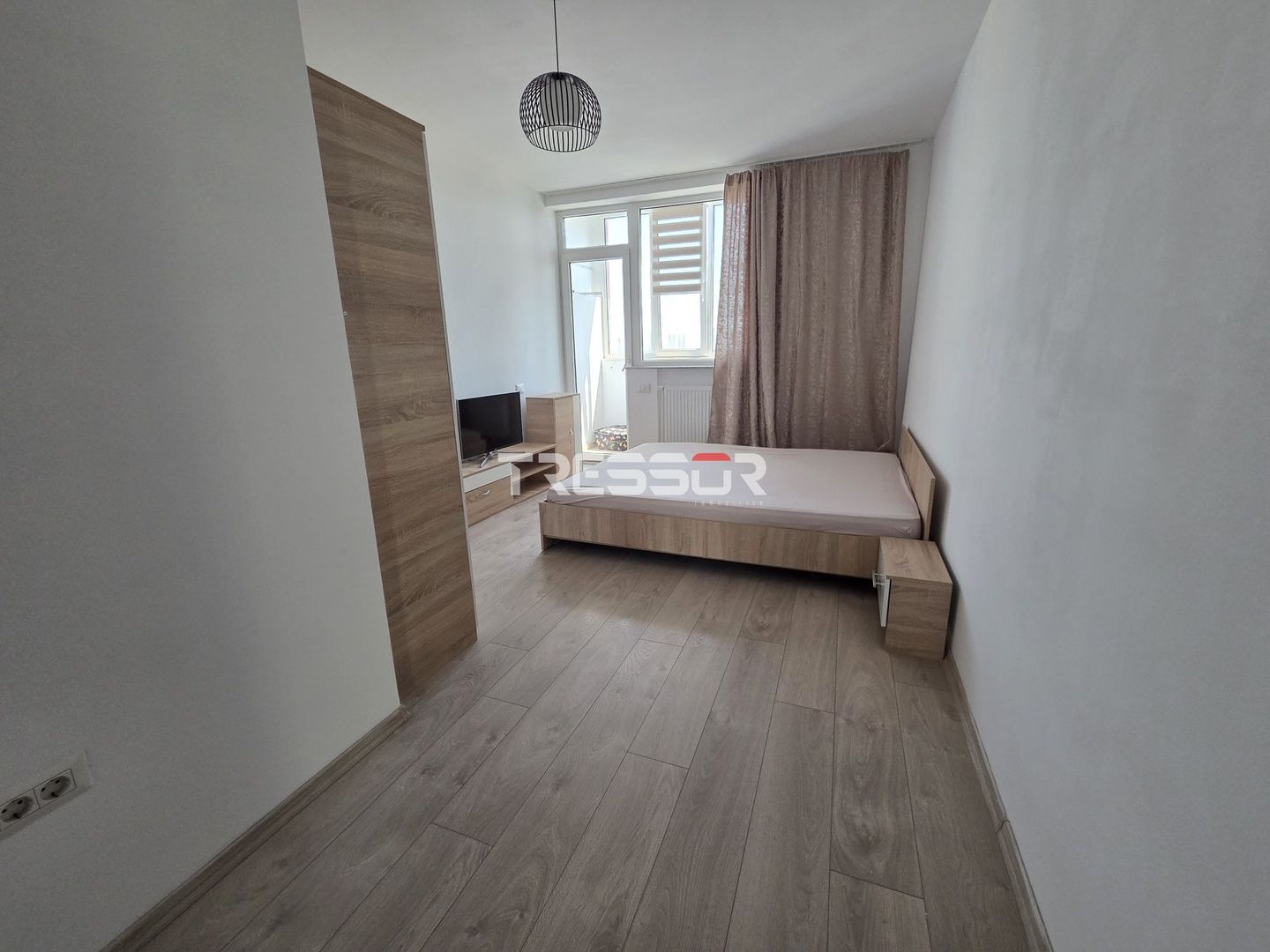 APARTAMENT 3 CAMERE DE ÎNCHIRIAT, BULEVARDUL FERDINAND - Poză 4