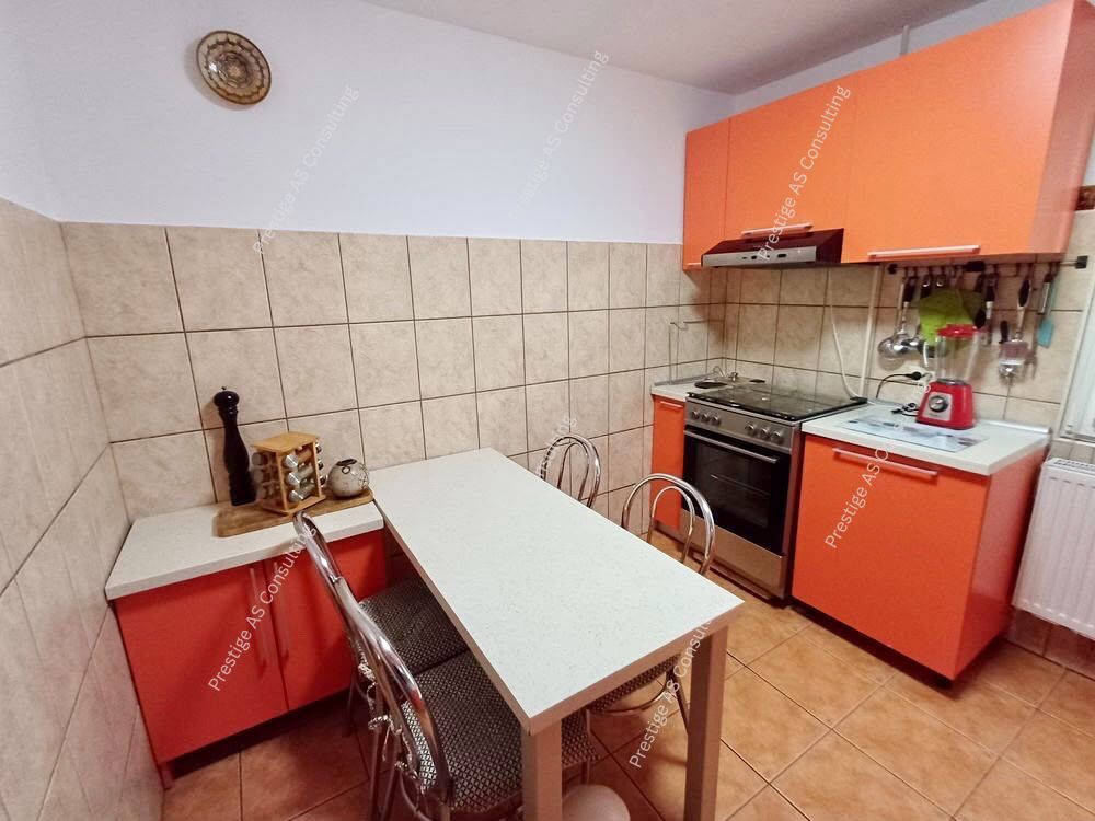 Apartament 3 Camere | Etaj 1 | Str Bucureti-Medicina - Poză 4