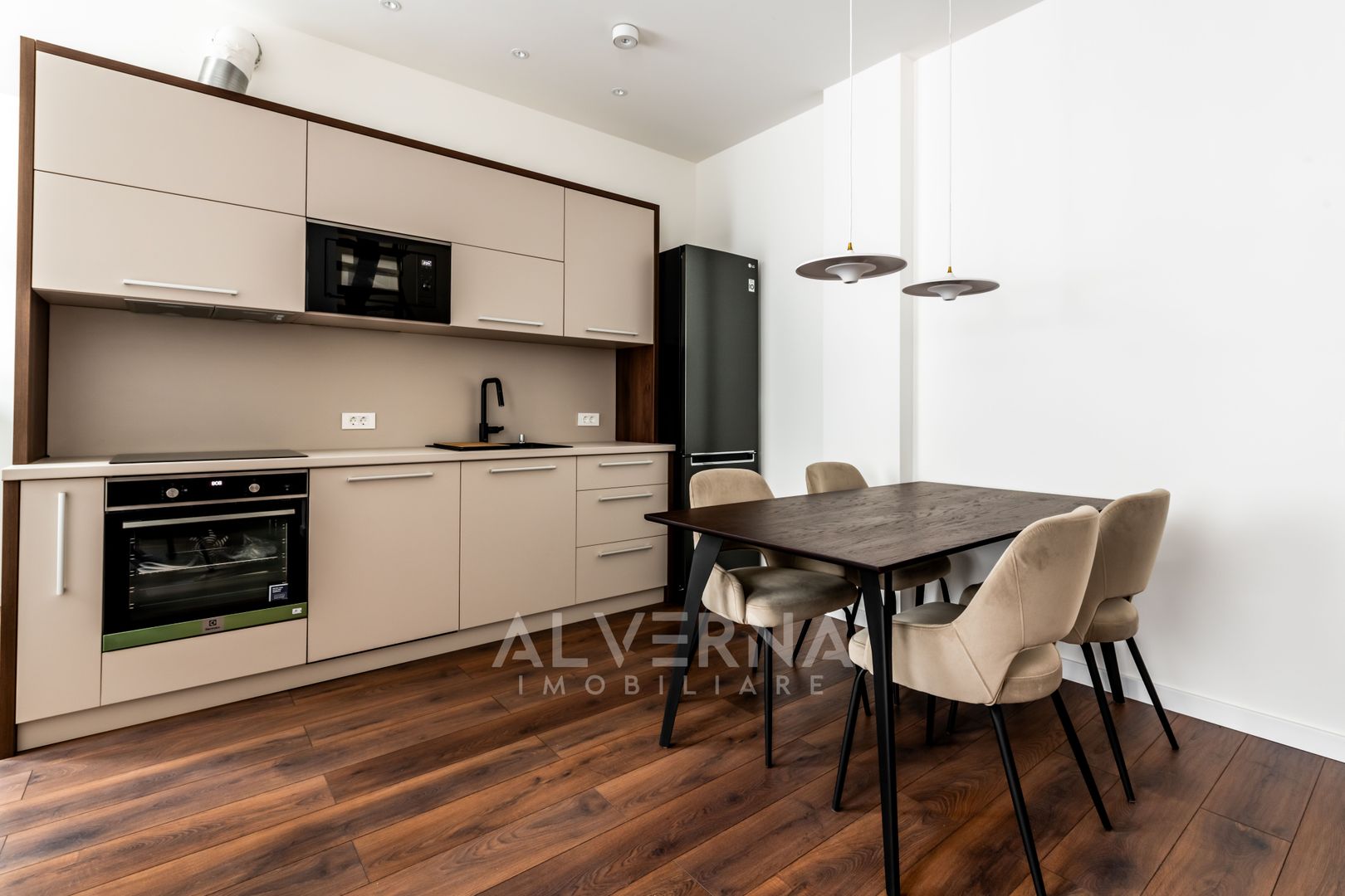 Apartament 3 camere - tip duplex | 80mp | Semicentral - str. Paris - Poză 4