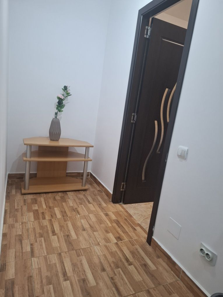 Apartament 2 camere de închiriat Apărătorii Patriei - Poză 7
