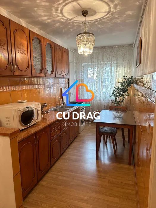 Apartament 3 camere spațioase, 67 mp, etaj 6/10, lift – Vasile Aron, ideal familie, luminos și confortabil - Poză 1