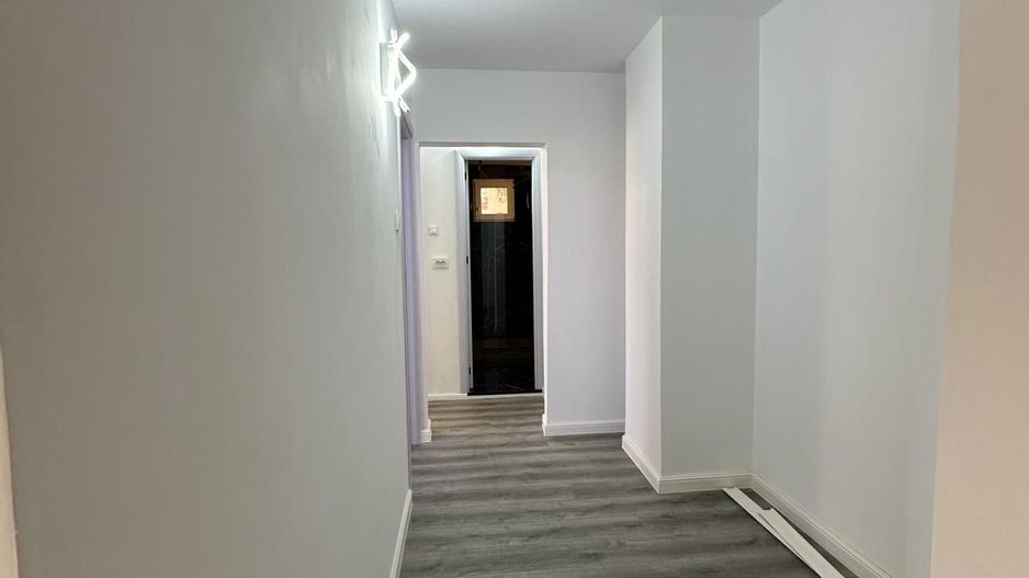 3 Camere 68mp Renovat - Aparatorii Patriei - Contract Parcare - Poză 10