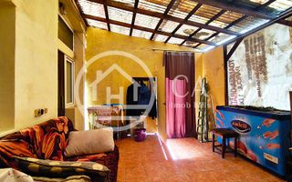 Proprietate mixta de vanzare apartament si spatiu comercial, Oradea - Poză 13