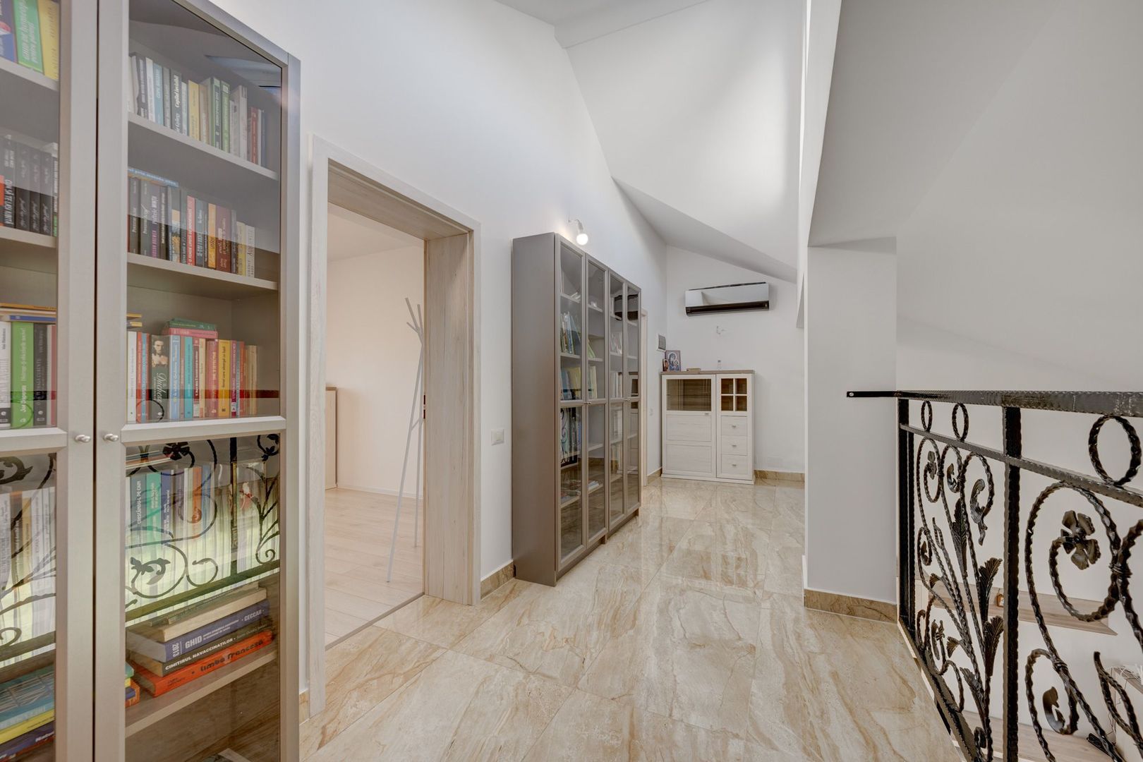 Casa cu Mesteceni!  Complex Lalelelor Domnești - Poză 33