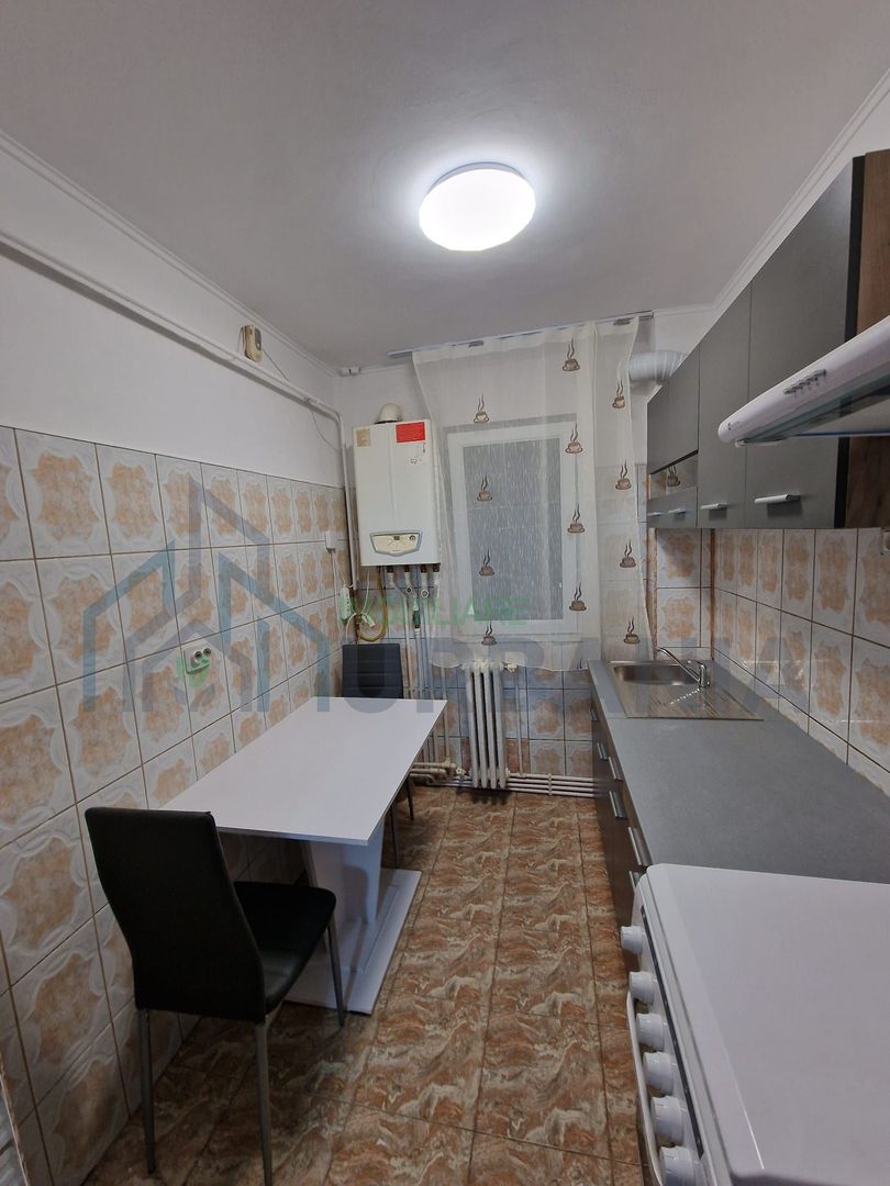 Inchiriez apartament 3 camere SD Alexandru Chimicale - Poză 4