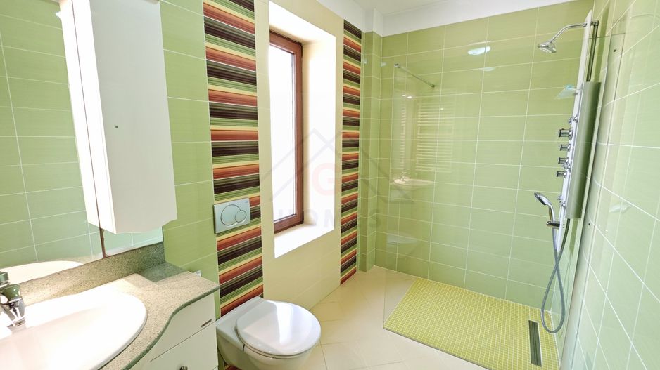 Casa spatioasa. Pretabil si pt. clinica, invatamant, camin varstnici. - Poză 32