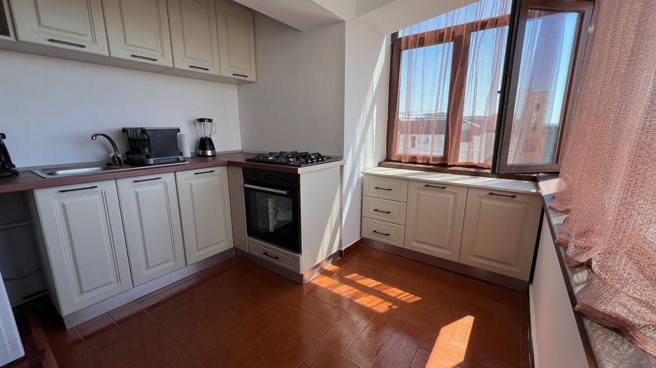 Apartament spațios 2 camere, mobilat complet, la 5 minute de metrou Timpuri Noi - Poză 1