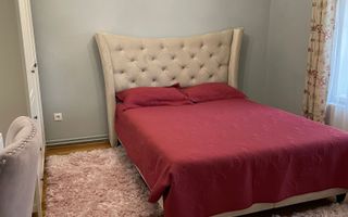 Casa cocheta zona Lupeni - Poză 9