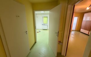 Spațiu parter cu destinație mixtă, zona fostă Lidia – 67 mp - Poză 2
