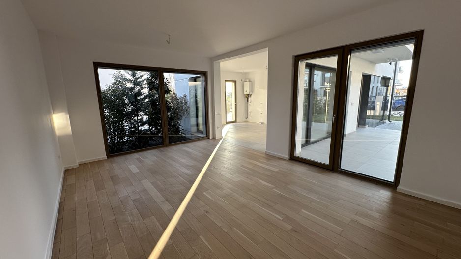 Casa cu 4 camere - Dumbarvita - Poză 1