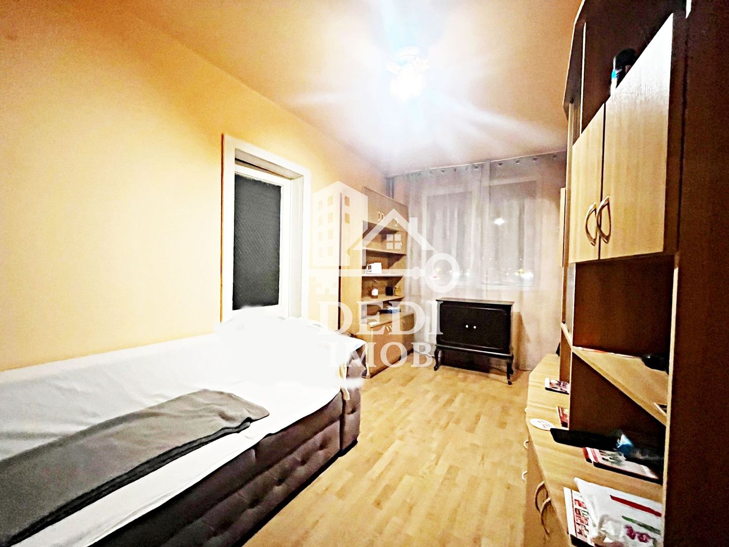 Apartament cu 2 camere de vanzare pe Gradinarilor, Oradea - Poză 1