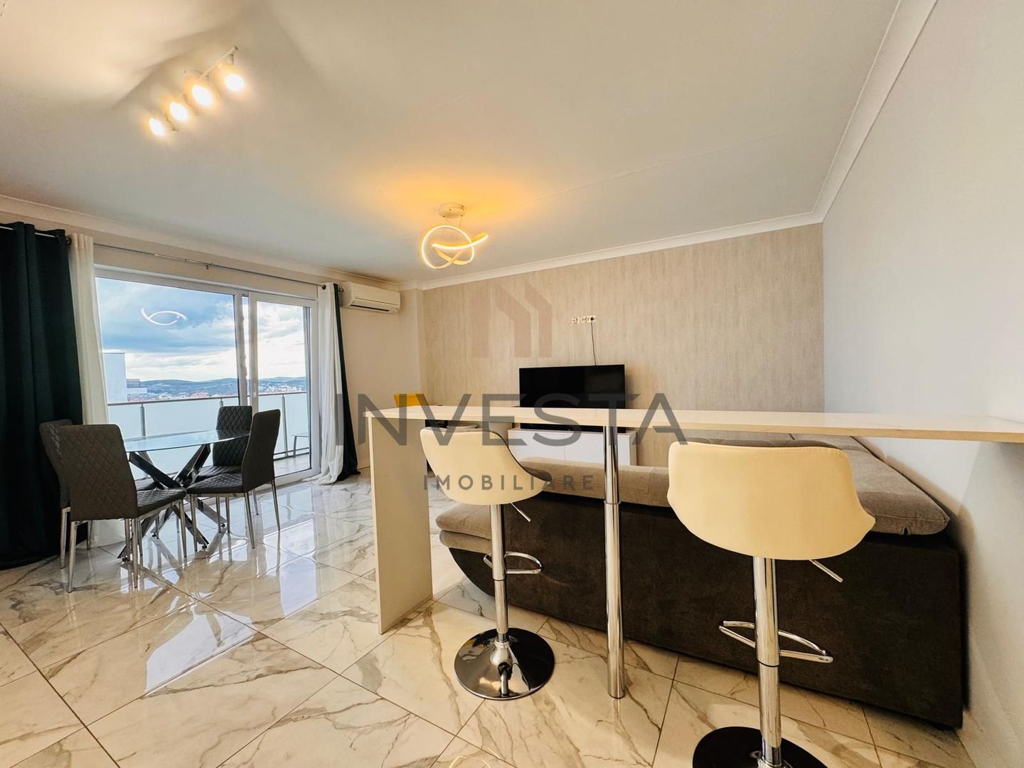 DE VANZARE APARTAMENT 2 CAMERE DECOMANDAT EUROPA - Poză 2