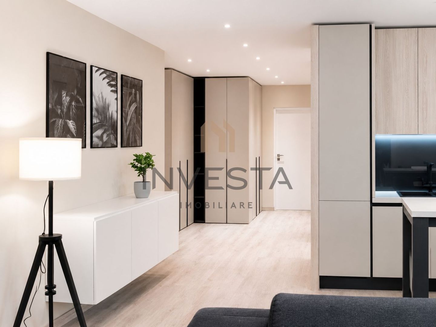 Apartament cu 3 camere si parcare de inchiriat in zona Andrei Muresanu - Poză 3