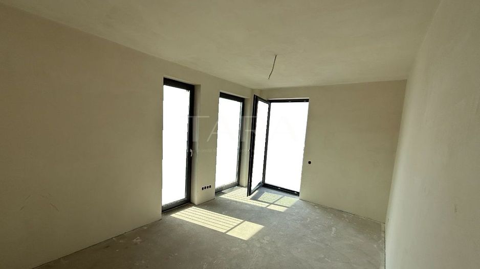 Apartament Spatios cu Vedere Panoramică și Terasă - Poză 4