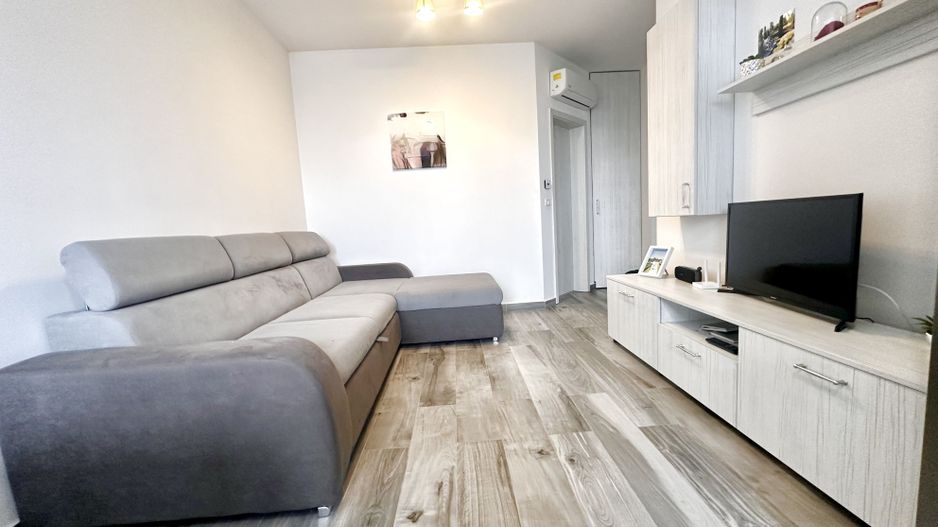 Apartament 2 camere, modern si vibrant, cu parcare, Torontalului - Vox - Poză 1
