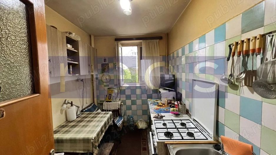 VANZARE APARTAMENT 2 CAMERE 51MP METROU DRISTOR NECESITA RENOVARE SEMIDECOMANDAT - Poză 5