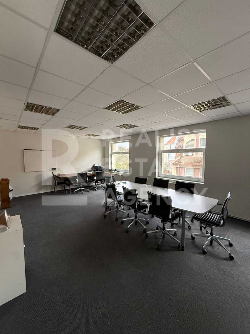 Închiriere clădire în centrul orașului Satu Mare, 632 mp - Poză 1