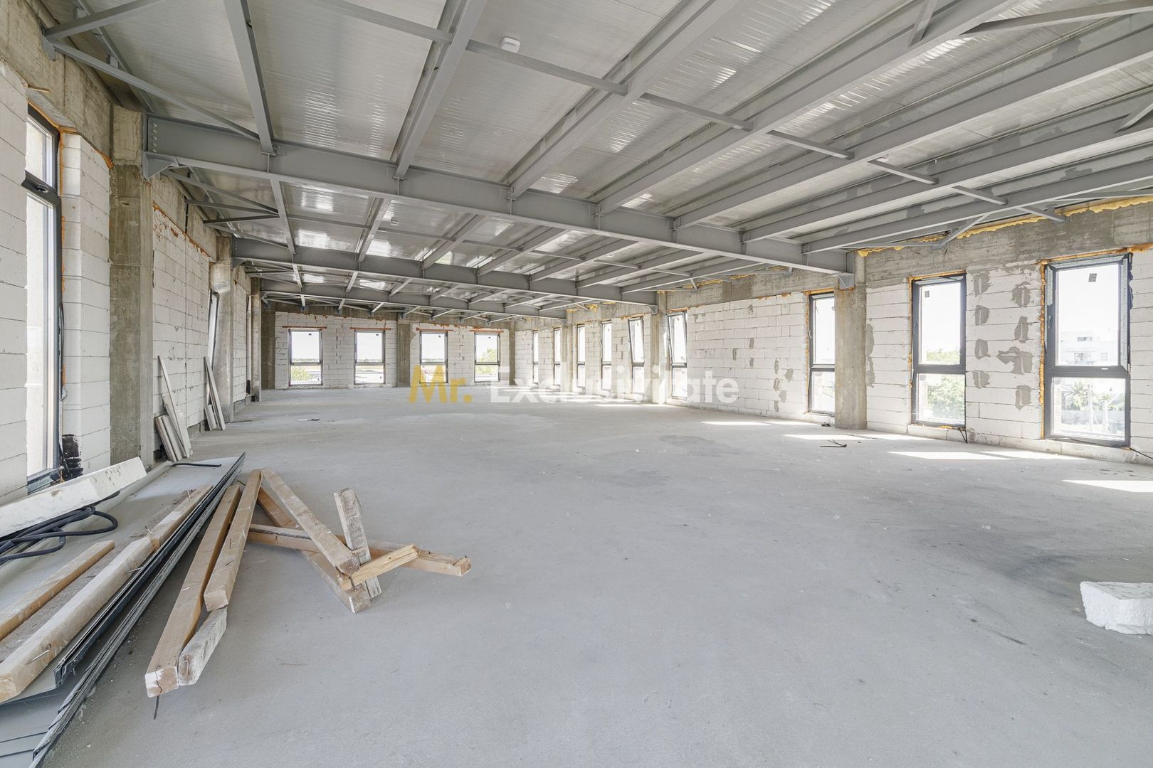 Spatiu comercial de la 14 euro de inchiriat Amber Forest Plaza - Poză 14