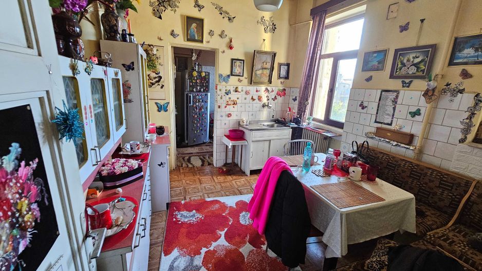 Apartament 4 camere 100mp Armenească 10,in apropiere de Universitate ! - Poză 7